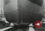 Immagine di Lancio di navi Scotland Regno Unito, 1950, secondo 21 filmato di repertorio 65675023185