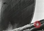 Immagine di Lancio di navi Scotland Regno Unito, 1950, secondo 28 filmato di repertorio 65675023185