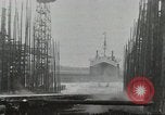 Immagine di Lancio di navi Scotland Regno Unito, 1950, secondo 35 filmato di repertorio 65675023185