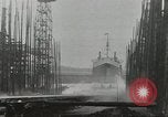 Immagine di Lancio di navi Scotland Regno Unito, 1950, secondo 38 filmato di repertorio 65675023185
