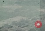 Standbild 34th Fighter Squadron Kyushu in Japan, 1945, aus Sekunde 24 historischem Filmmaterial Videoclip 65675023194