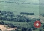 Standbild 34th Fighter Squadron Kyushu in Japan, 1945, aus Sekunde 40 historischem Filmmaterial Videoclip 65675023194