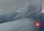 Standbild Gun camera footage strafing Ziele Tarumizu Kyushu in Japan, 1945, aus Sekunde 6 historischem Filmmaterial Videoclip 65675023197