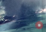 Standbild Gun camera footage strafing Ziele Tarumizu Kyushu in Japan, 1945, aus Sekunde 12 historischem Filmmaterial Videoclip 65675023197