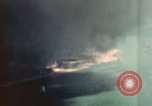 Standbild Gun camera footage strafing Ziele Tarumizu Kyushu in Japan, 1945, aus Sekunde 25 historischem Filmmaterial Videoclip 65675023197
