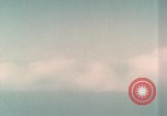 Standbild Luft Bekämpfung Tarumizu Kyushu in Japan, 1945, aus Sekunde 24 historischem Filmmaterial Videoclip 65675023198