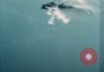 Standbild US Army Air Force Brände auf Schiffen Tarumizu Kyushu in Japan, 1945, aus Sekunde 13 historischem Filmmaterial Videoclip 65675023199