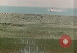 Image USAAF strafes navire japonais Tarumizu Kyushu au Japon, 1945, de la seconde 3 séquences d'archives historiques vidéo 65675023202