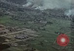 Standbild USAAF Brände auf dem Boden Ziele Japan Miyakonojo, 1945, aus Sekunde 6 historischem Filmmaterial Videoclip 65675023203