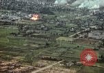Standbild USAAF Brände auf dem Boden Ziele Japan Miyakonojo, 1945, aus Sekunde 13 historischem Filmmaterial Videoclip 65675023203