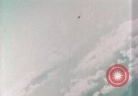 Immagine di Aria per il combattimento aereo statunitense e giapponese Miyakonojo Giappone, 1945, secondo 21 filmato di repertorio 65675023204