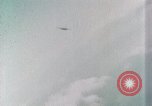 Immagine di Aria per il combattimento aereo statunitense e giapponese Miyakonojo Giappone, 1945, secondo 23 filmato di repertorio 65675023204