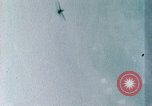 Immagine di Aria per il combattimento aereo statunitense e giapponese Miyakonojo Giappone, 1945, secondo 28 filmato di repertorio 65675023204