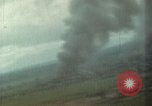 Image USAAF tir sur des cibles au sol Miyakonojo Japon, 1945, de la seconde 14 séquences d'archives historiques vidéo 65675023205