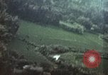 Image attaque vu au travers caméra armée Miyakonojo Japon, 1945, de la seconde 22 séquences d'archives historiques vidéo 65675023208