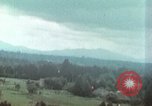 Image attaque vu au travers caméra armée Miyakonojo Japon, 1945, de la seconde 40 séquences d'archives historiques vidéo 65675023208