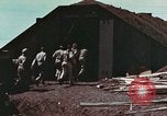 Standbild US Army Air Force Hangar Iwo Jima, 1945, aus Sekunde 47 historischem Filmmaterial Videoclip 65675023216