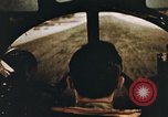 Standbild Ansicht von B-29 Cockpit bei der Landung Guam Marianen, 1945, aus Sekunde 53 historischem Filmmaterial Videoclip 65675023221