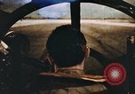 Standbild Ansicht von B-29 Cockpit bei der Landung Guam Marianen, 1945, aus Sekunde 60 historischem Filmmaterial Videoclip 65675023221