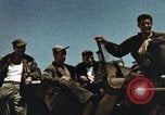 Standbild Air Force Boden crew Pacific Theater, 1945, aus Sekunde 3 historischem Filmmaterial Videoclip 65675023222