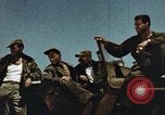 Standbild Air Force Boden crew Pacific Theater, 1945, aus Sekunde 8 historischem Filmmaterial Videoclip 65675023222