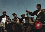 Standbild Air Force Boden crew Pacific Theater, 1945, aus Sekunde 11 historischem Filmmaterial Videoclip 65675023222