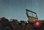 Standbild Air Force Boden crew Pacific Theater, 1945, aus Sekunde 16 historischem Filmmaterial Videoclip 65675023222