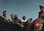 Standbild Air Force Boden crew Pacific Theater, 1945, aus Sekunde 19 historischem Filmmaterial Videoclip 65675023222