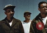 Standbild Air Force Boden crew Pacific Theater, 1945, aus Sekunde 31 historischem Filmmaterial Videoclip 65675023222