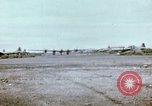 Standbild B-29 Superfortress Saipan Marianen, 1945, aus Sekunde 26 historischem Filmmaterial Videoclip 65675023224