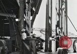 Standbild Akita Ölfeld Yabase Japan, 1947, aus Sekunde 26 historischem Filmmaterial Videoclip 65675023229