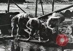 Standbild Akita Ölfeld Yabase Japan, 1947, aus Sekunde 59 historischem Filmmaterial Videoclip 65675023230