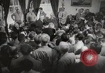 Image Le président Truman annonce le Japon abandon Washington DC USA, 1945, de la seconde 12 séquences d'archives historiques vidéo 65675023237