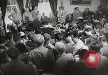 Image Le président Truman annonce le Japon abandon Washington DC USA, 1945, de la seconde 15 séquences d'archives historiques vidéo 65675023237
