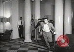 Image Le président Truman annonce le Japon abandon Washington DC USA, 1945, de la seconde 24 séquences d'archives historiques vidéo 65675023237
