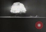 Image explosion d'une bombe atomique New Mexico United States USA, 1945, de la seconde 20 séquences d'archives historiques vidéo 65675023238