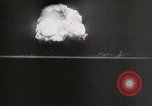 Image explosion d'une bombe atomique New Mexico United States USA, 1945, de la seconde 21 séquences d'archives historiques vidéo 65675023238