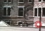 Image endommagé ville Tokyo Japon, 1945, de la seconde 25 séquences d'archives historiques vidéo 65675023242