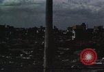 Image endommagé ville Tokyo Japon, 1945, de la seconde 34 séquences d'archives historiques vidéo 65675023242