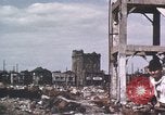 Image endommagé ville Tokyo Japon, 1945, de la seconde 5 séquences d'archives historiques vidéo 65675023243