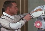 Immagine di Astronauta Virgil Grissom United States USA, 1960, secondo 8 filmato di repertorio 65675023292