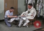 Immagine di Astronauta Virgil Grissom United States USA, 1960, secondo 23 filmato di repertorio 65675023292