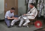Immagine di Astronauta Virgil Grissom United States USA, 1960, secondo 24 filmato di repertorio 65675023292