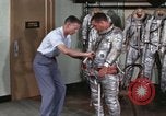 Immagine di Astronauta Virgil Grissom United States USA, 1960, secondo 47 filmato di repertorio 65675023292