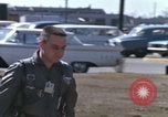 Immagine di Astronauta Virgil Grissom Virginia USA, 1960, secondo 8 filmato di repertorio 65675023293