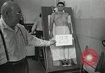 Immagine di Il battito cardiaco il test Ohio United States USA, 1959, secondo 4 filmato di repertorio 65675023392