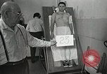 Immagine di Il battito cardiaco il test Ohio United States USA, 1959, secondo 6 filmato di repertorio 65675023392