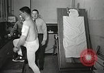 Immagine di Il battito cardiaco il test Ohio United States USA, 1959, secondo 14 filmato di repertorio 65675023392