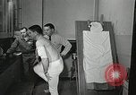 Immagine di Il battito cardiaco il test Ohio United States USA, 1959, secondo 41 filmato di repertorio 65675023392