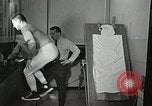Immagine di Il battito cardiaco il test Ohio United States USA, 1959, secondo 42 filmato di repertorio 65675023392